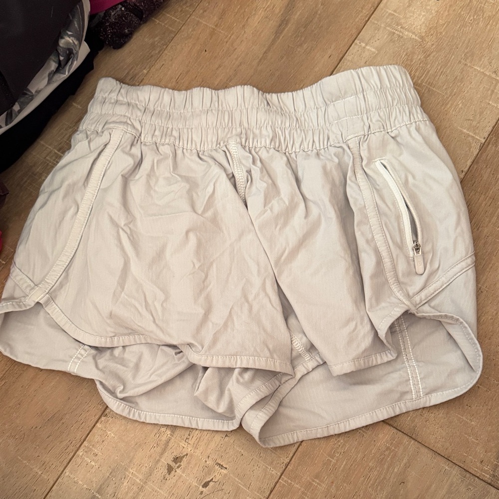 Women's whit Lululemon shorts